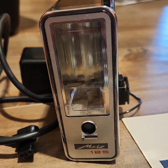 Mecablitz 185 Flash Black - Picture 2 of 6